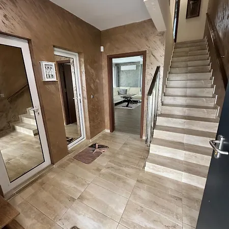 Вилла Sea Family House In Sarafovo Burgas, With Garden